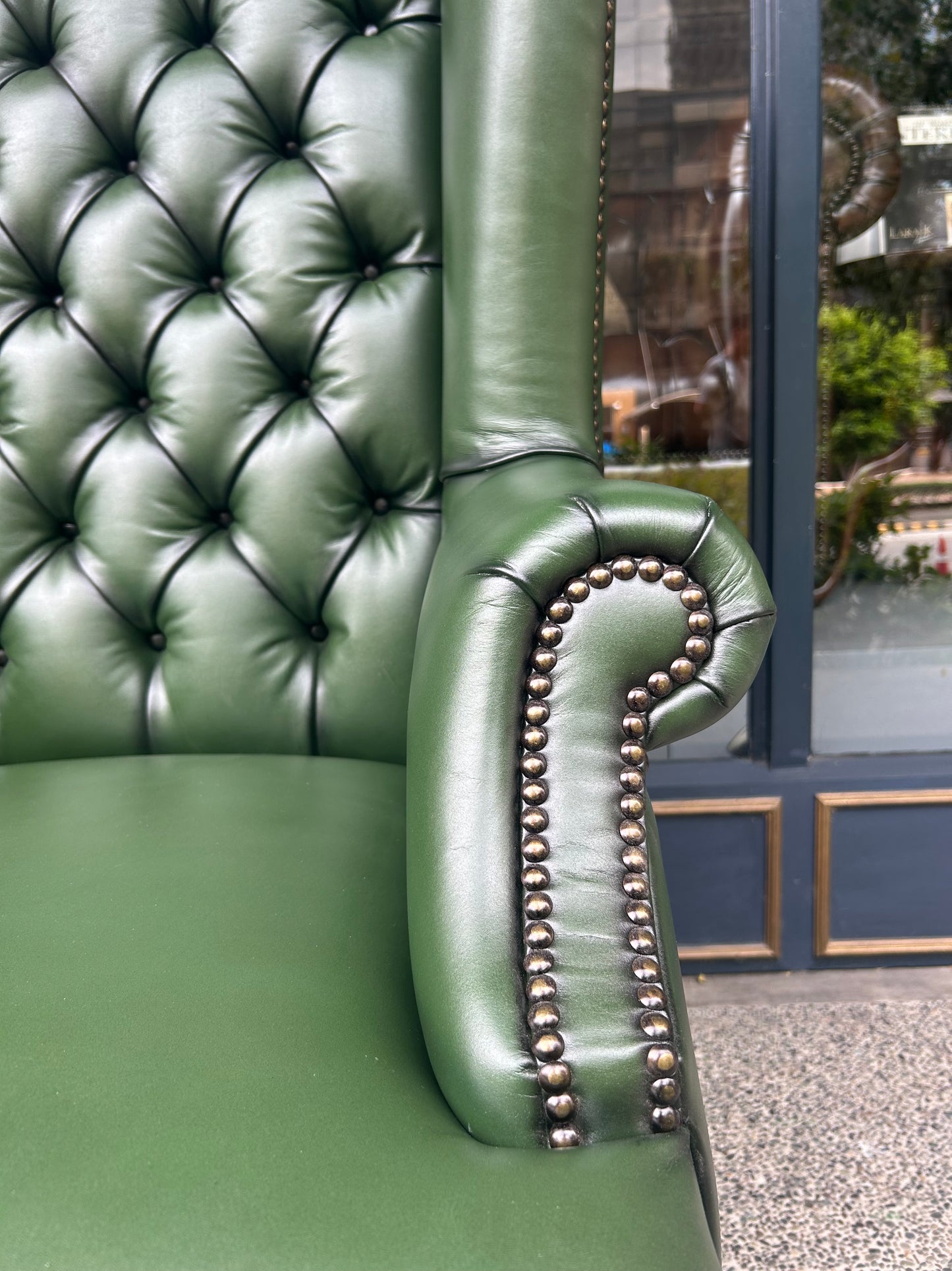 Queen Anne Tufted Wing Chair (Plain Arm|Fixed Seat-Full Cabriole)