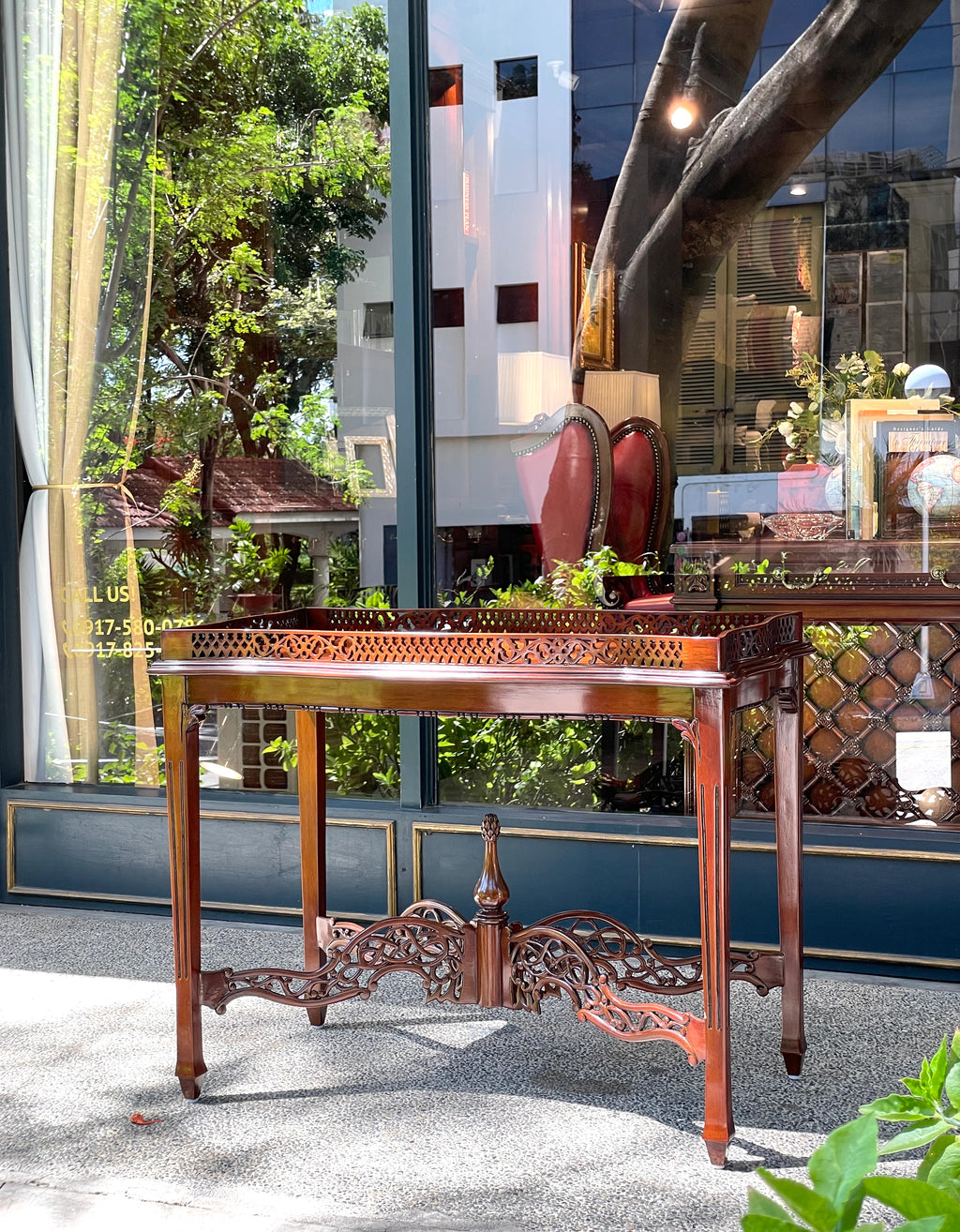 Chinese Chippendale Fretwork Tea Table (Serpentine)