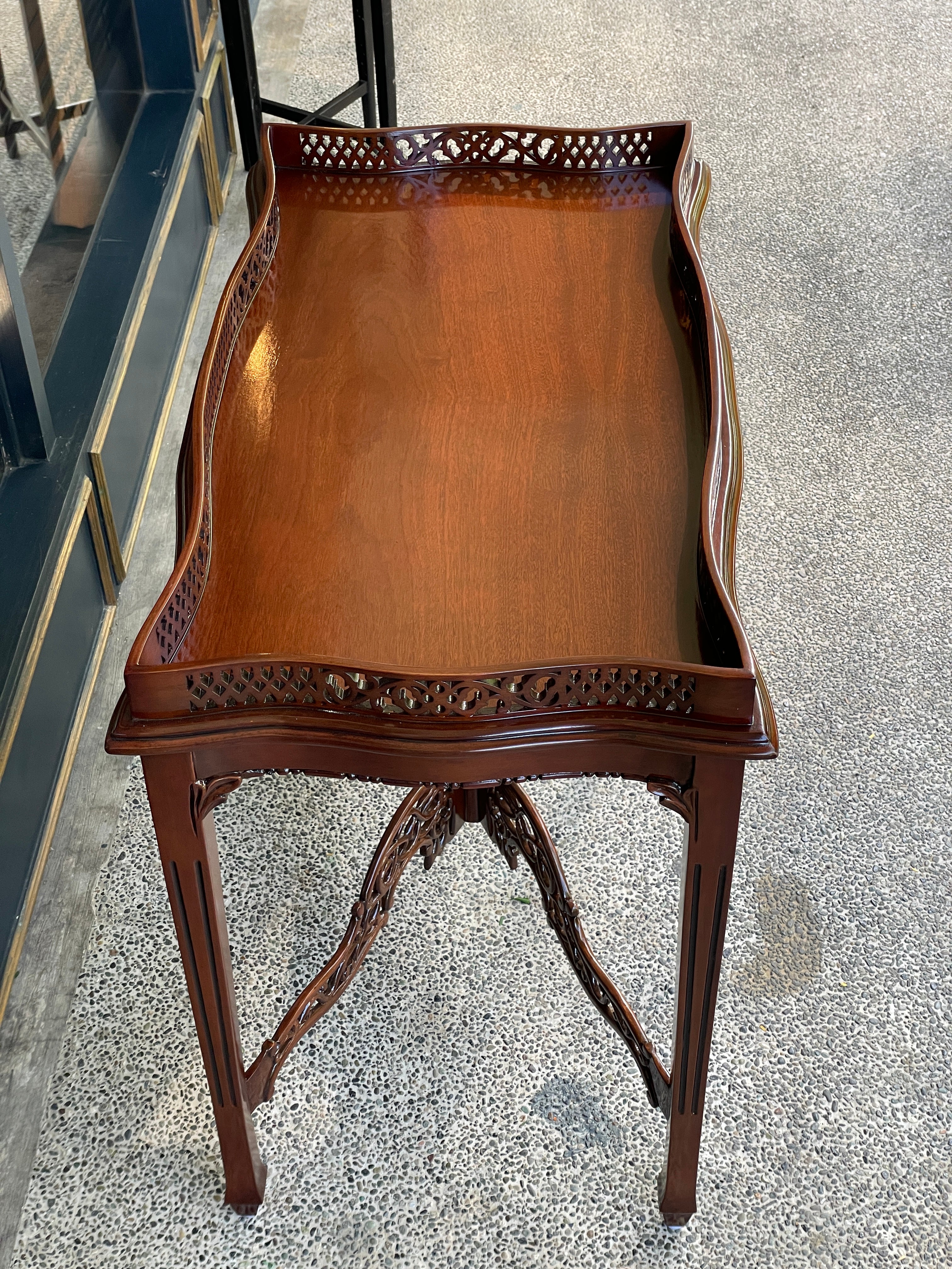 Chinese Chippendale Fretwork Tea Table (Serpentine)
