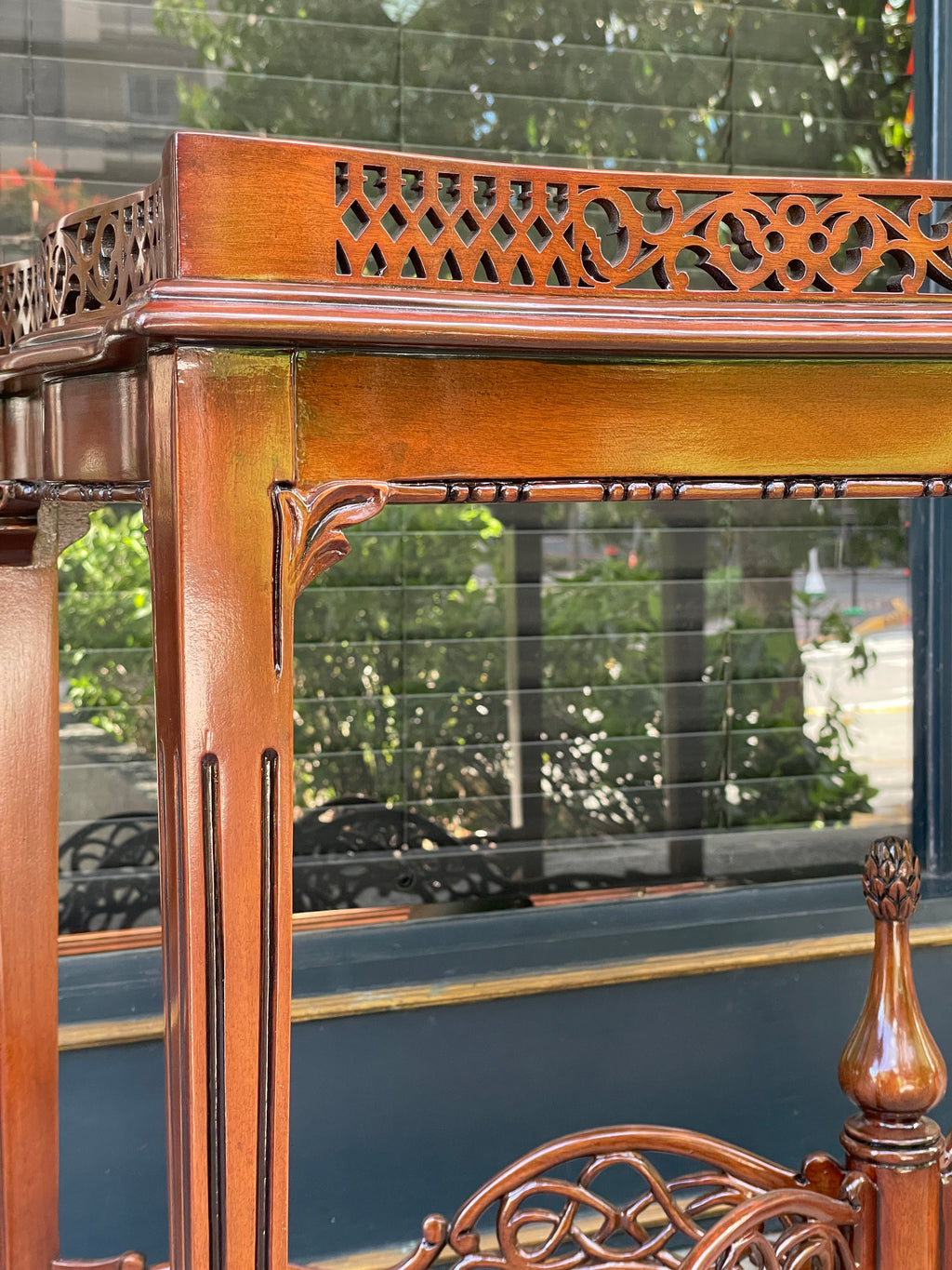 Chinese Chippendale Fretwork Tea Table (Serpentine)
