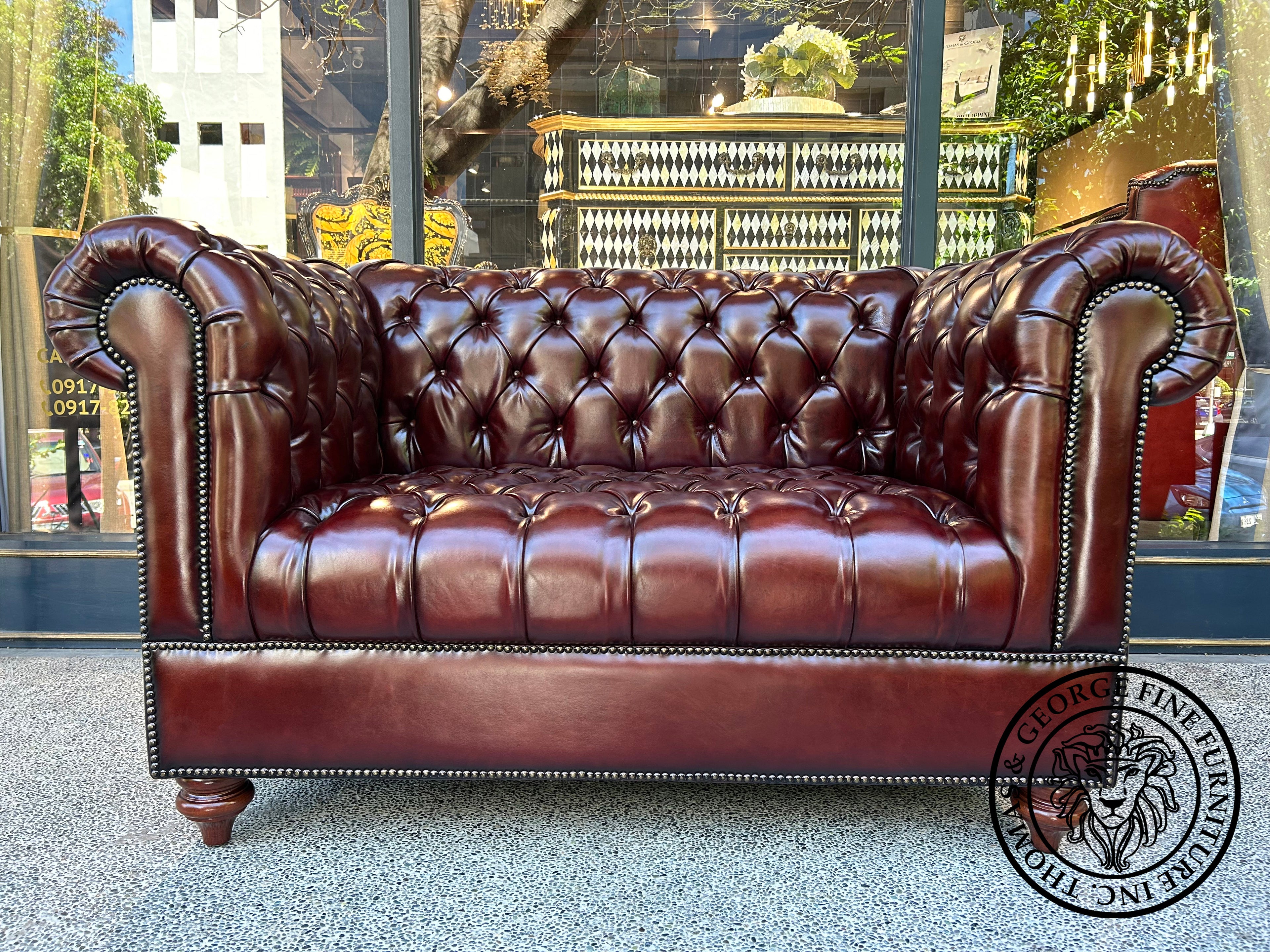Classic Chesterfield 2-Seater Loveseat Sofa (Tufted Seat)