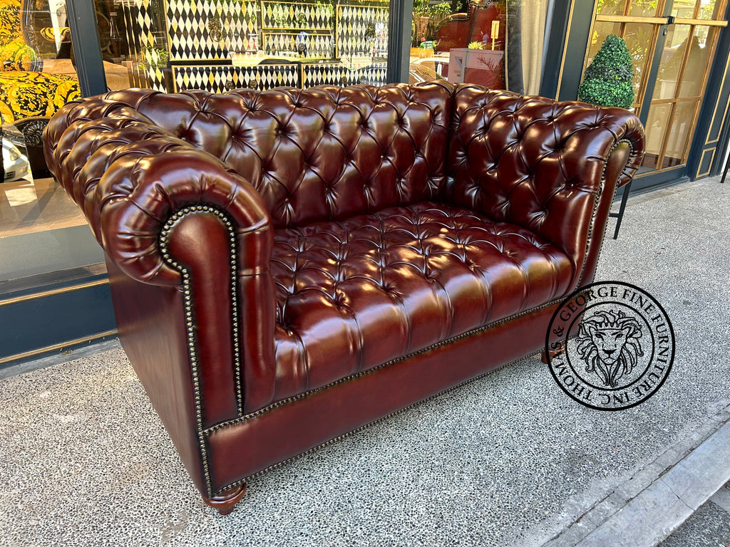 Classic Chesterfield 2-Seater Loveseat Sofa (Tufted Seat)