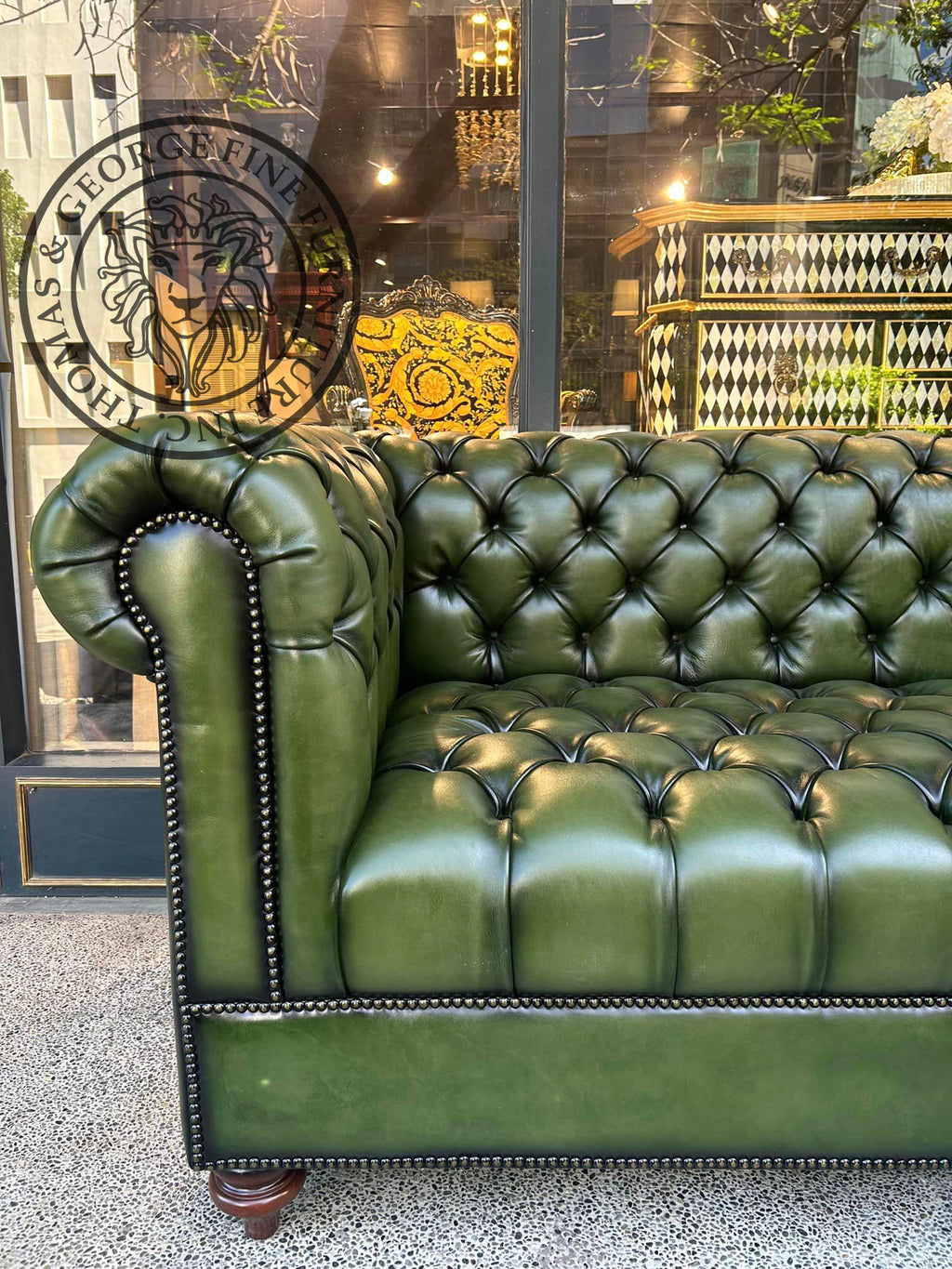 Classic Chesterfield 3-Seater Sofa (Tufted Seat)