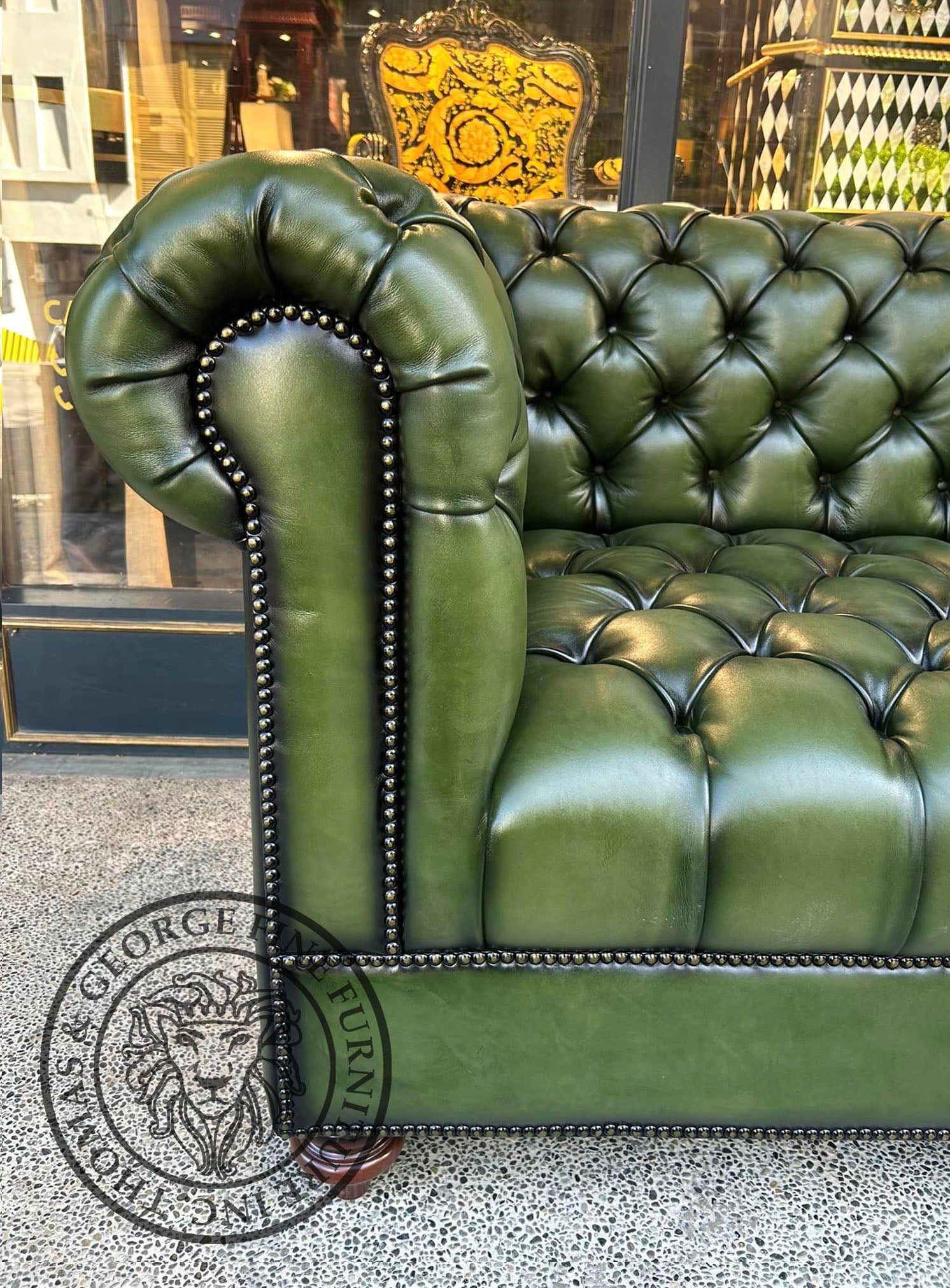 Classic Chesterfield 3-Seater Sofa (Tufted Seat)