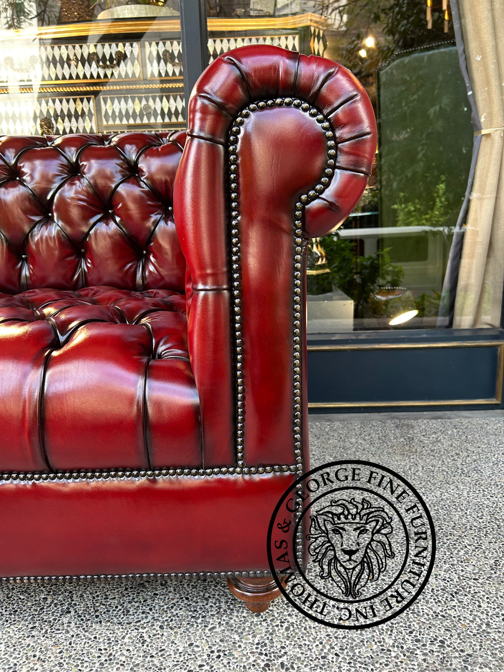 Classic Chesterfield 4-Seater Sofa (Tufted Seat)