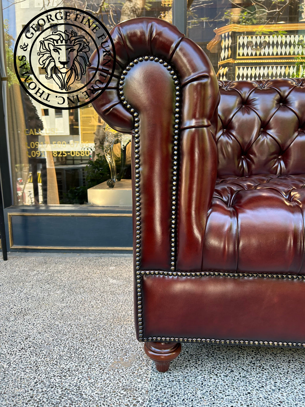 Classic Chesterfield 2-Seater Loveseat Sofa (Tufted Seat)