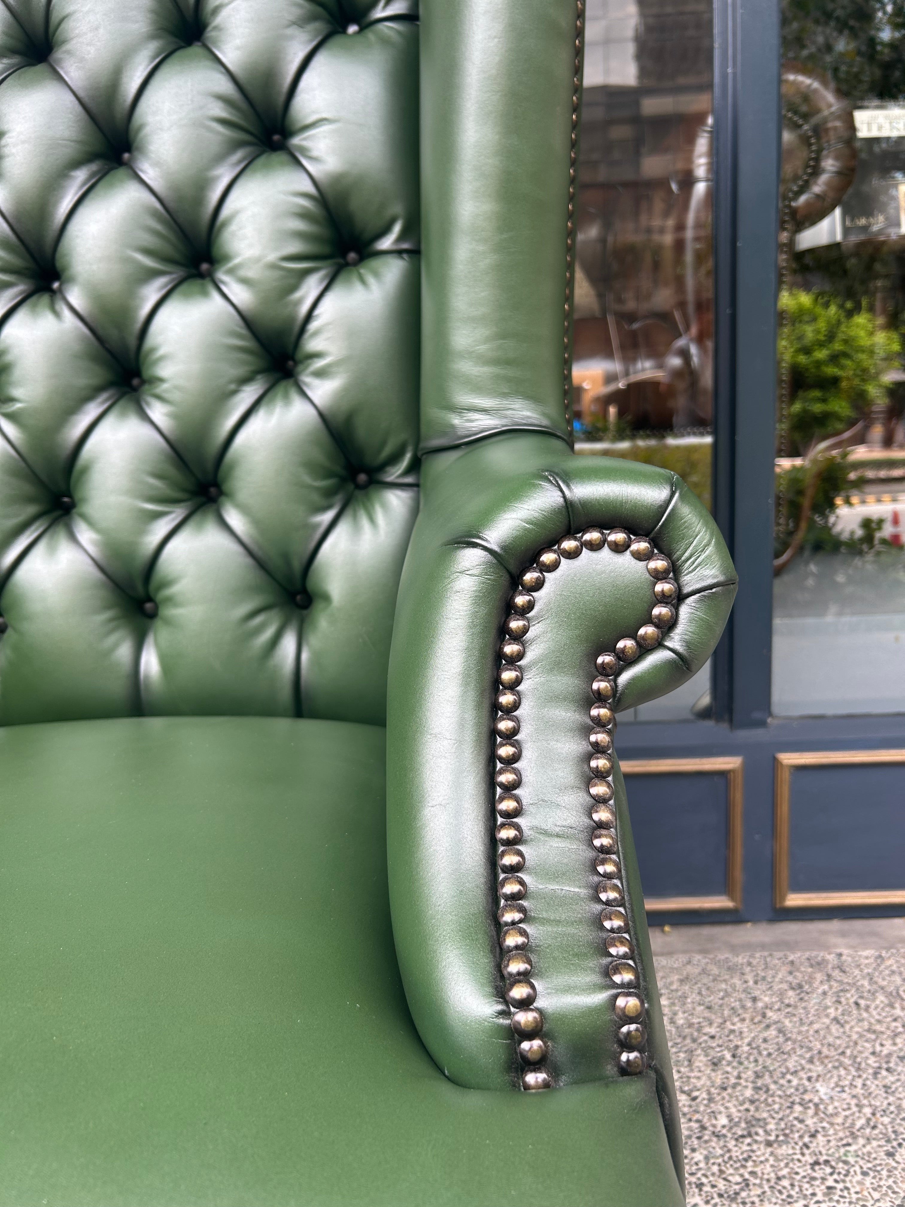 Queen Anne Tufted Wing Chair (Plain Arm|Fixed Seat-Full Cabriole)